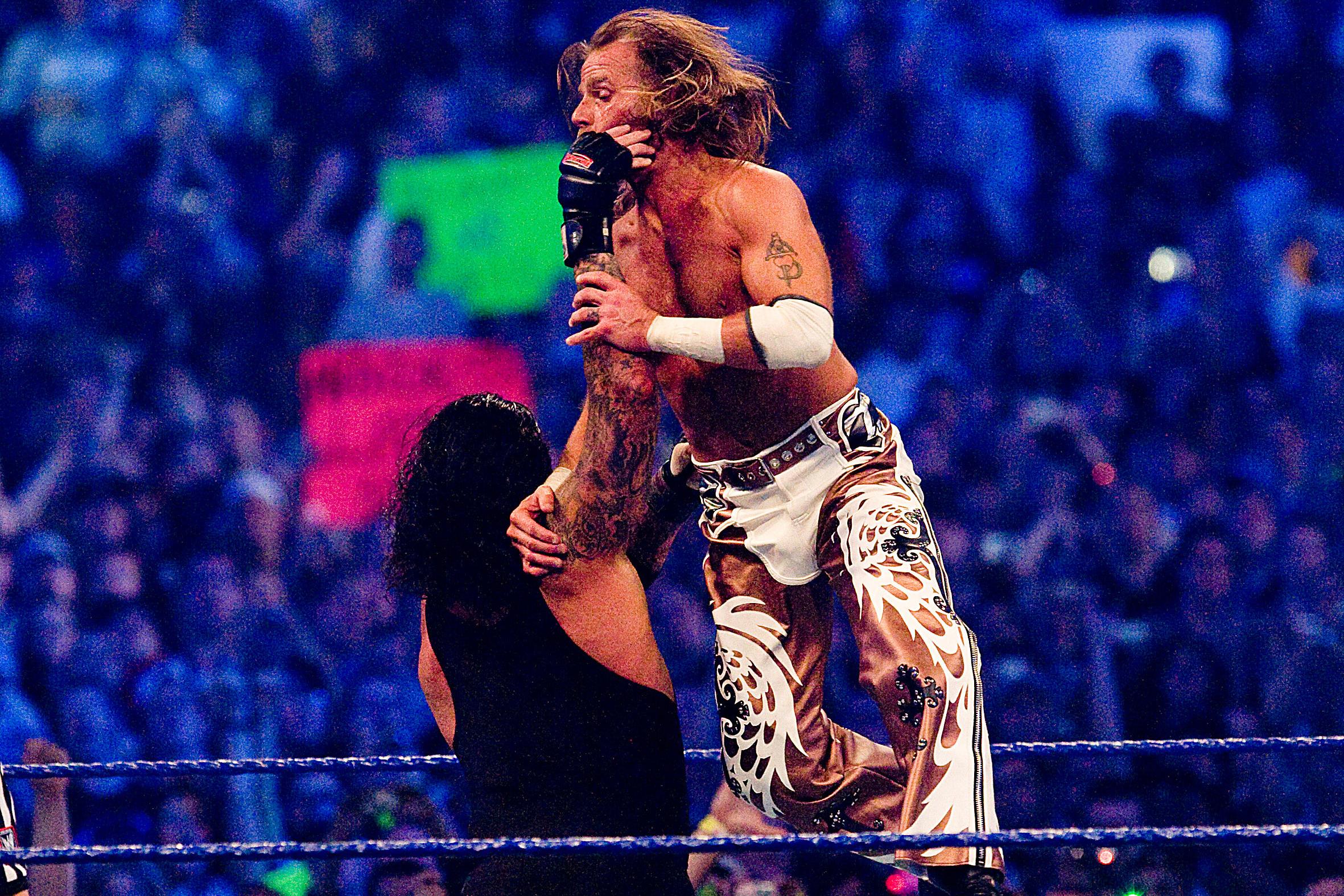 "WrestleMania 25" - Inside