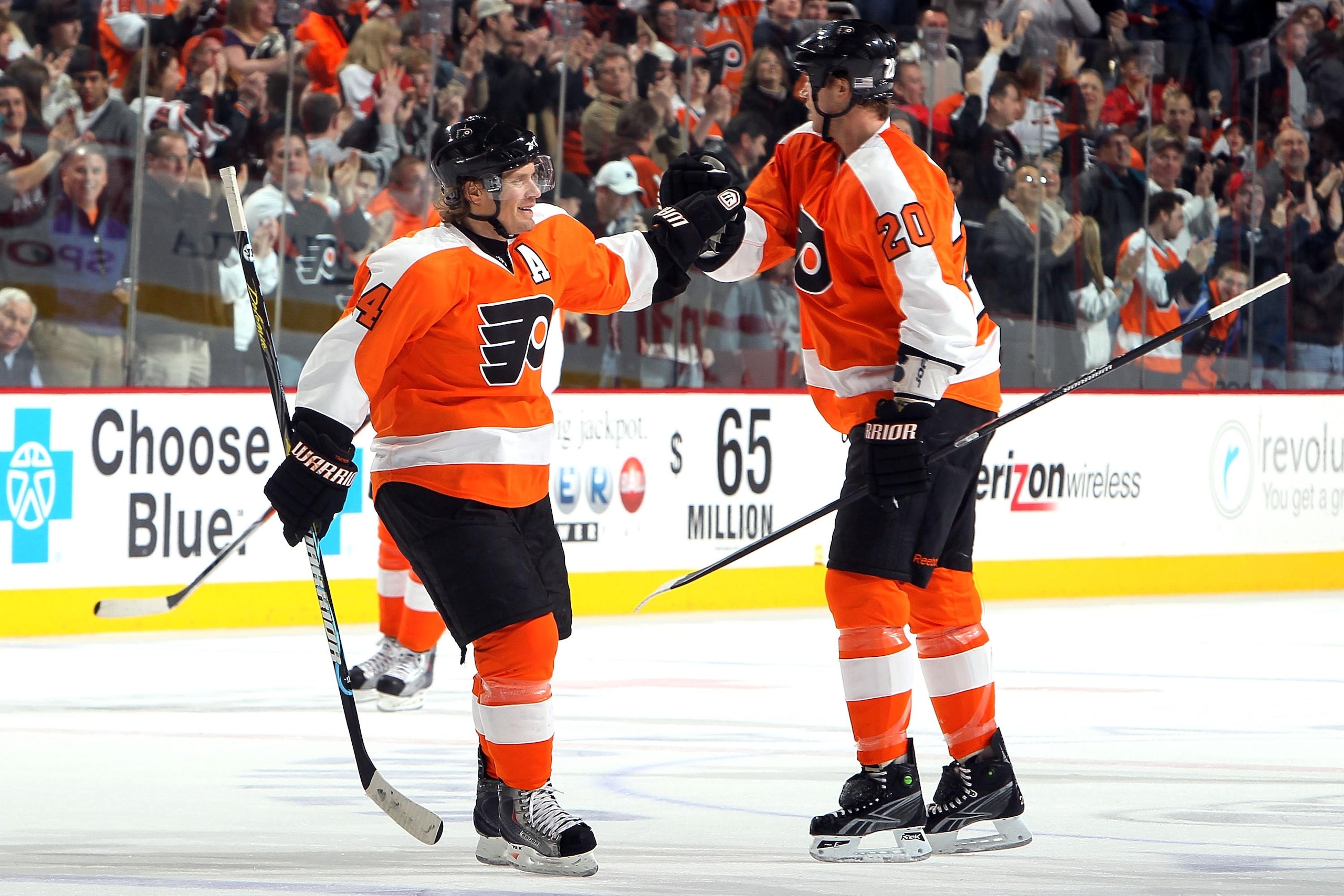 Carolina Hurricanes v Philadelphia Flyers