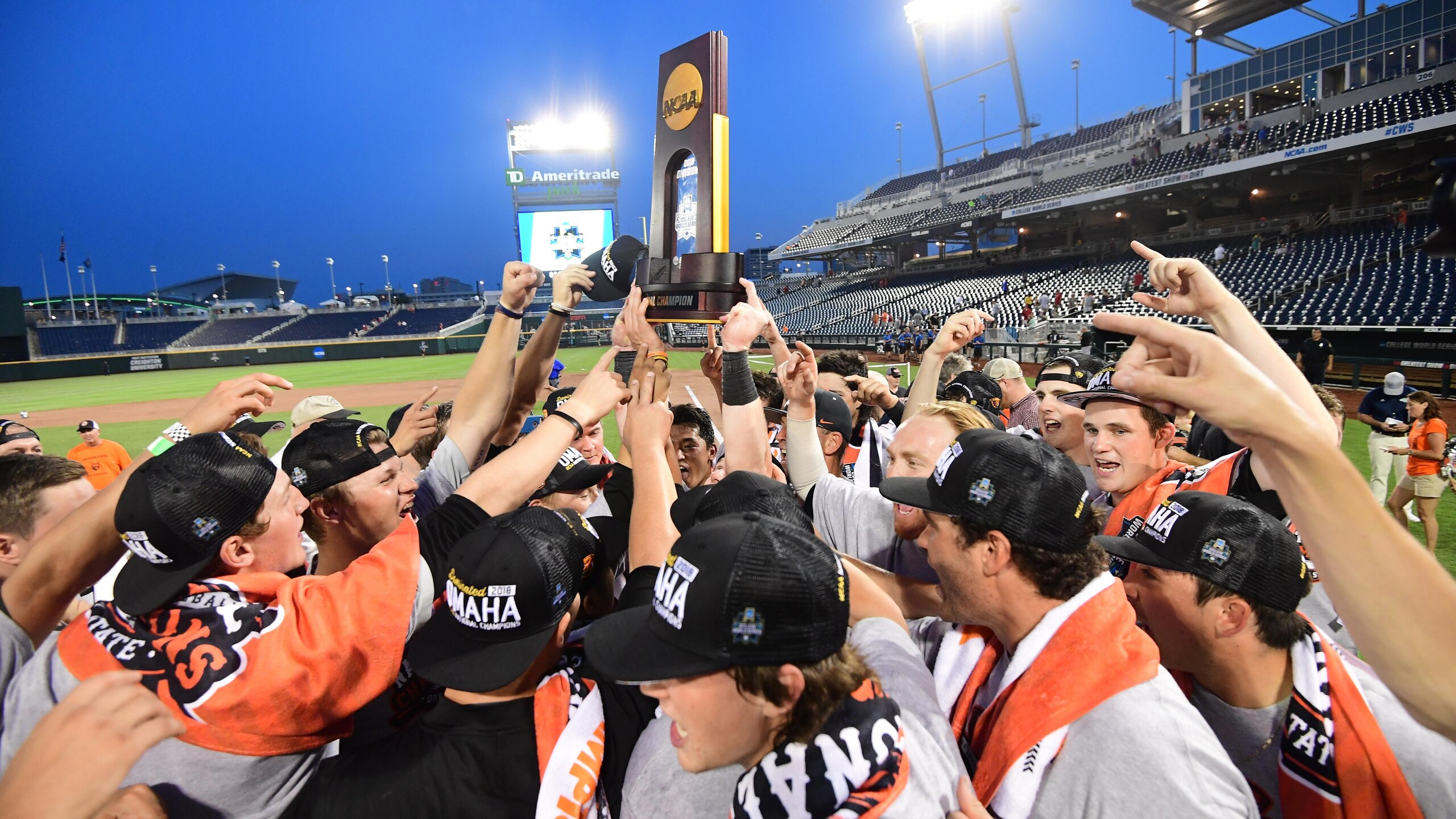 2018 NCAA Division I Men's Baseball Championship - Game 3