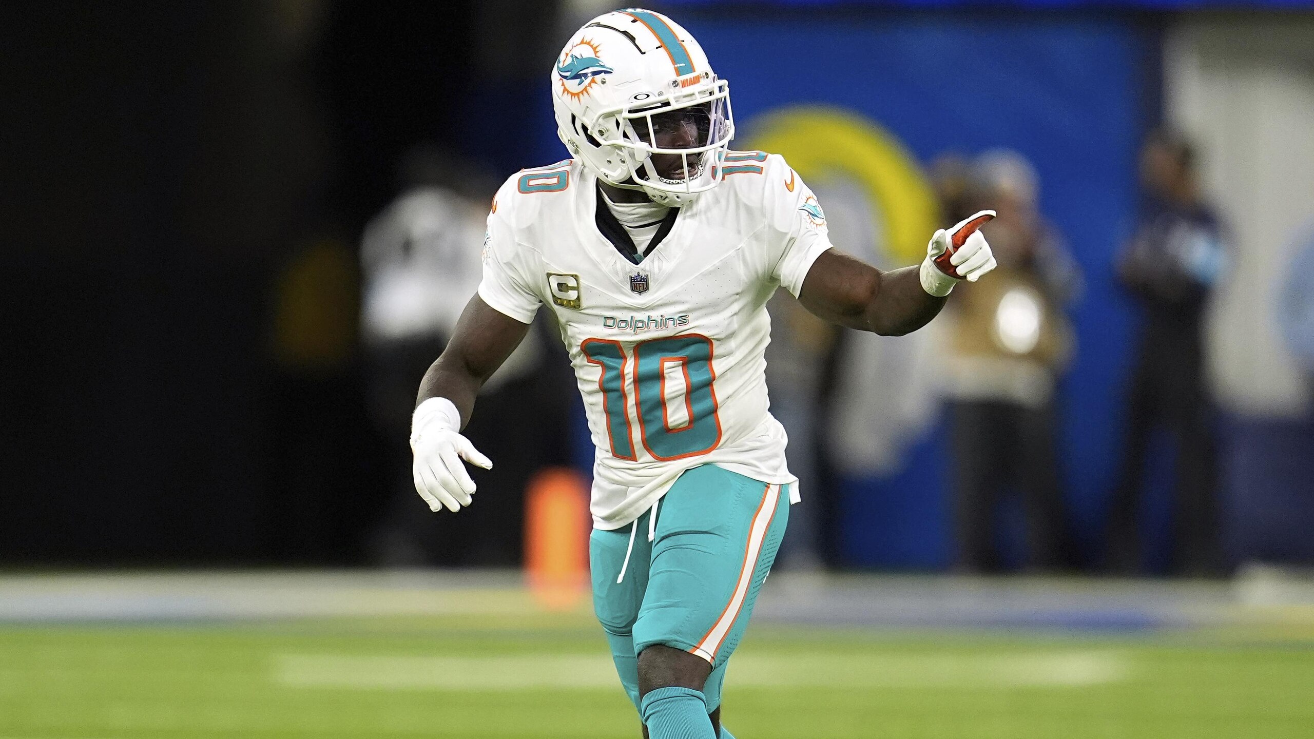 Dolphins Rams Football